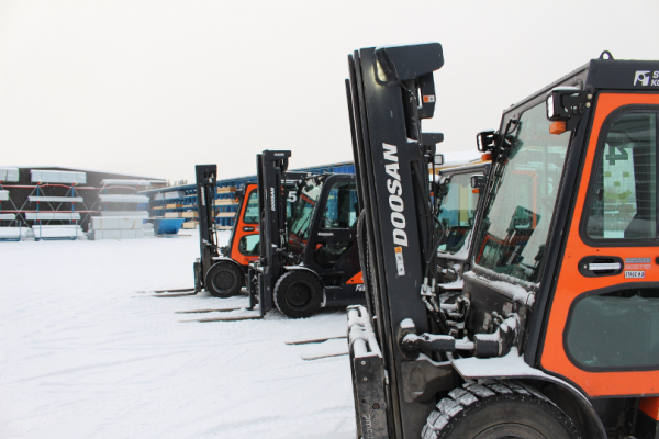 Doosan Forklifts in Snow