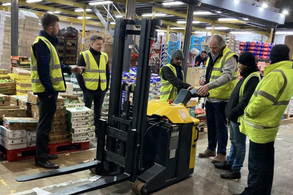 Last month, the team at Dawsongroup material handling’s New Spitalfields Market workshop held a demonstration of the Combilift CS pedestrian stacker.